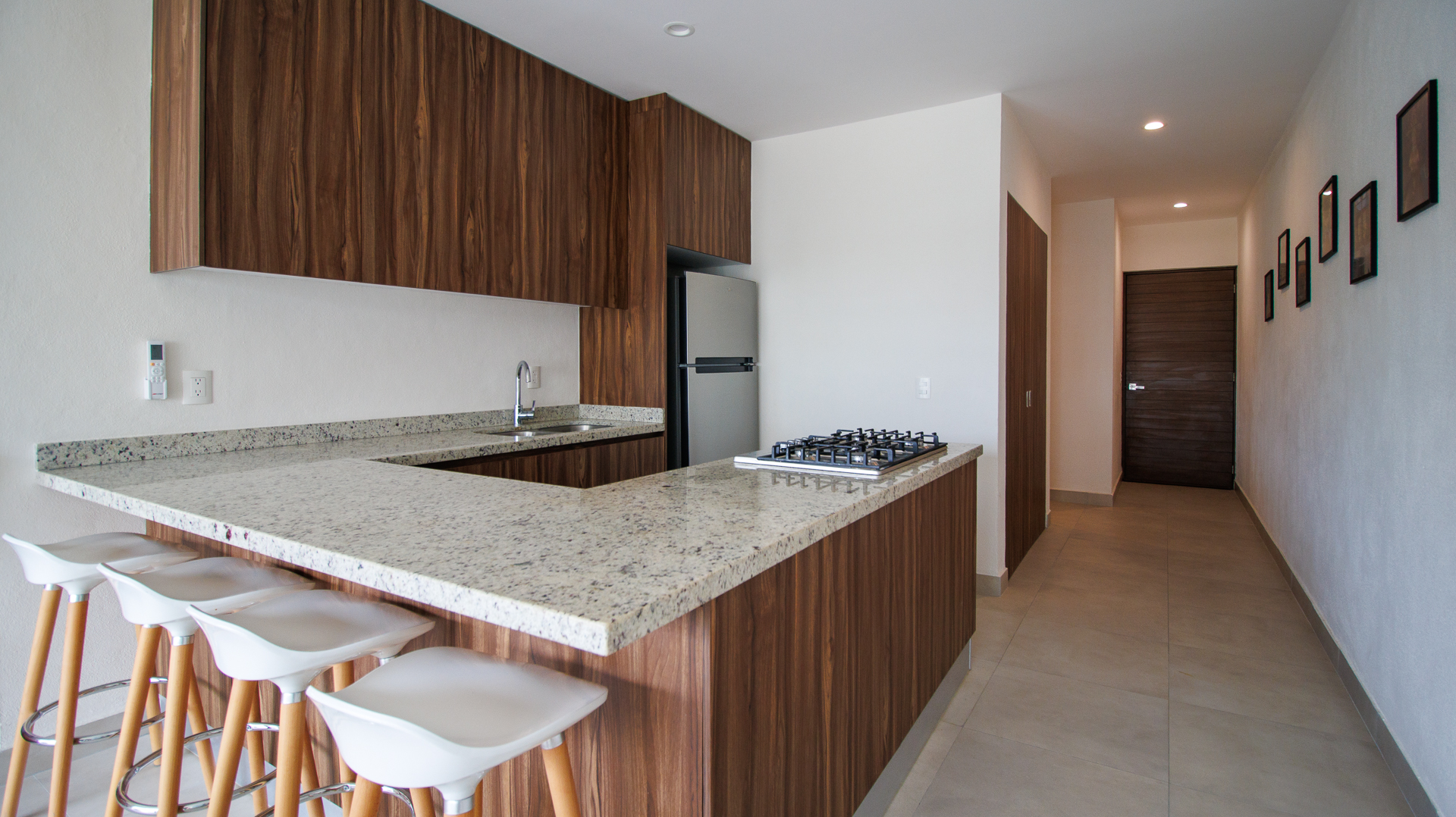 departamento-amueblado-en-renta-altea-puerto-vallarta-para-estrenar-2